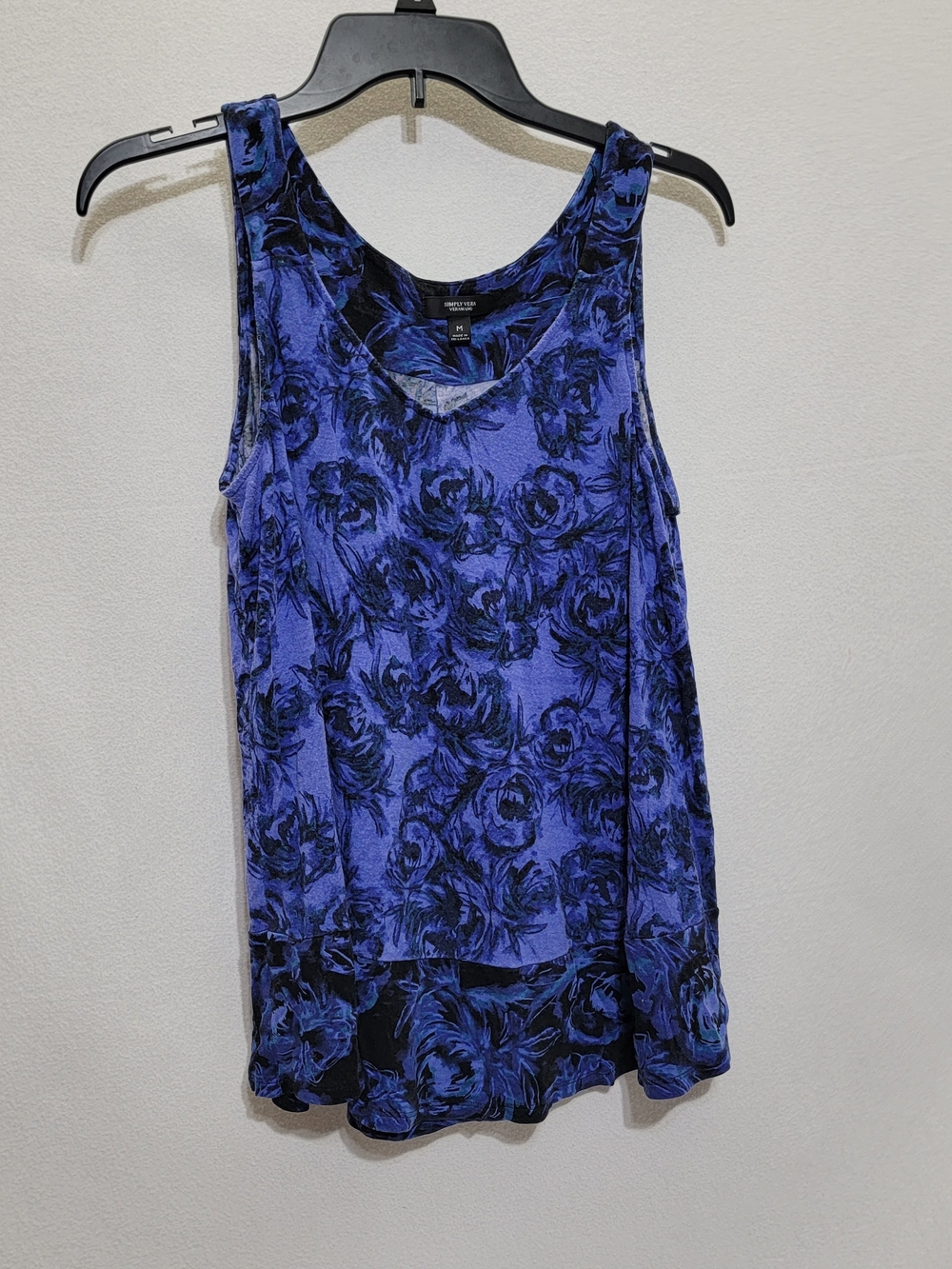 Simply Vera Vera Wang Blue and Black Floral Tank Top
